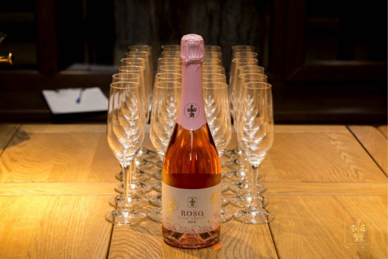 Дегустация Розового игристого вина Rosa винотека Arba Wine Almaty